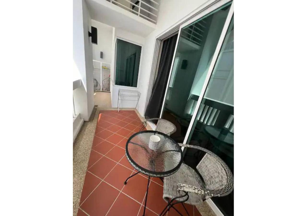 Tree Premier Suite Strait Quay Luxury Marina Suite Tanjung Tokong Esterno foto